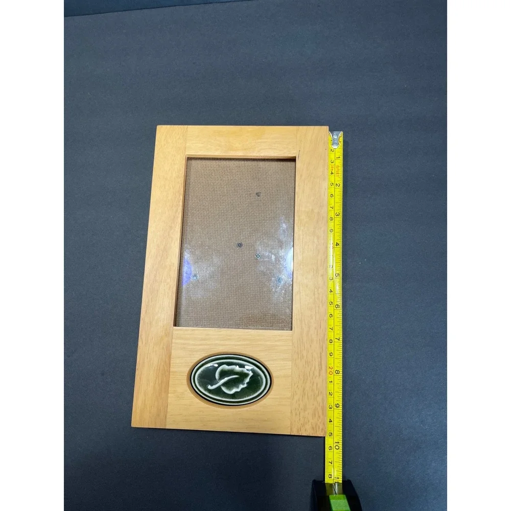Burnes of Boston Rare Woods Picture Frame 4x6 Natural Wood Green Leaf Emblem